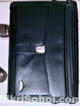 Genuine Leather bag. Sunwin Brand.